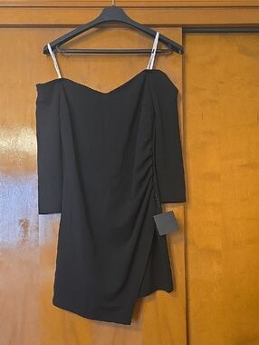 Lulu's Black Strapless Off-Shoulder Sheath Dress
